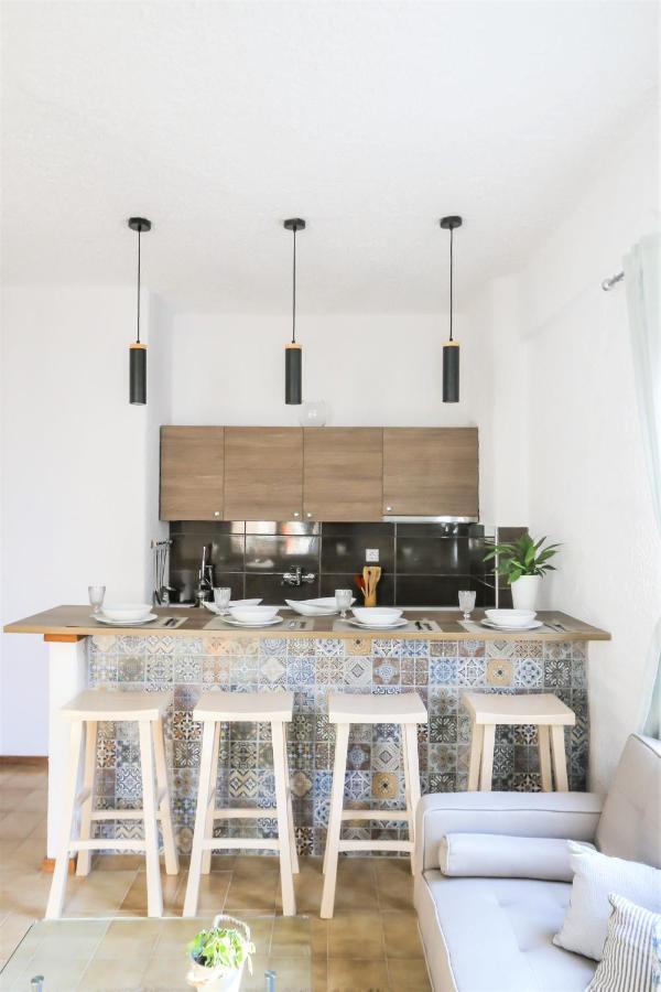 Beachfront Deluxe Apt. 페프코초리 외부 사진